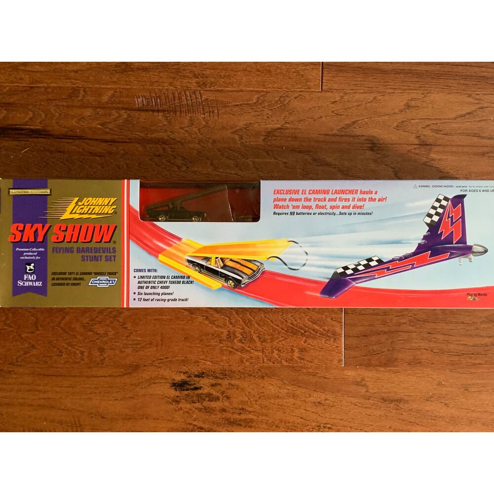 Johnny Lightning Sky Show Daredevil Stunt Set  Black Car